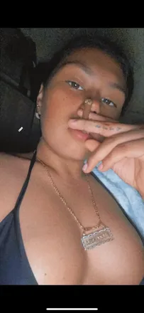 OnlyFans cuenta lucky777charm header 2