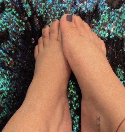 OnlyFans cuenta sexyfeetpeach header 2