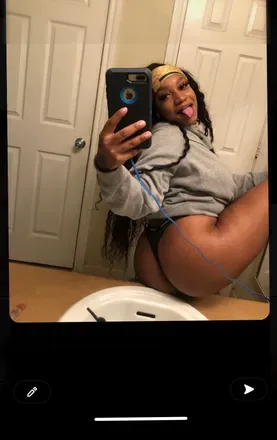 OnlyFans account  neworleansprincess header 2