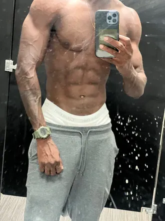 OnlyFans cuenta wombturner007 header 2