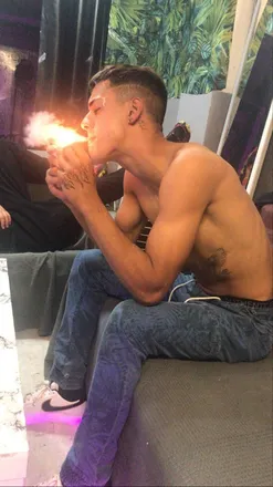OnlyFans cuenta twinkhot_21 header 2