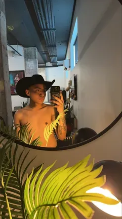 OnlyFans cuenta latinboyne avatar 1