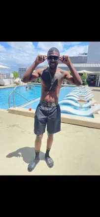 OnlyFans account  flyguy715 avatar 1