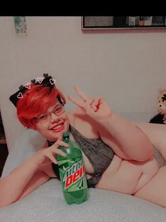 OnlyFans account  bbwredpanda header 2