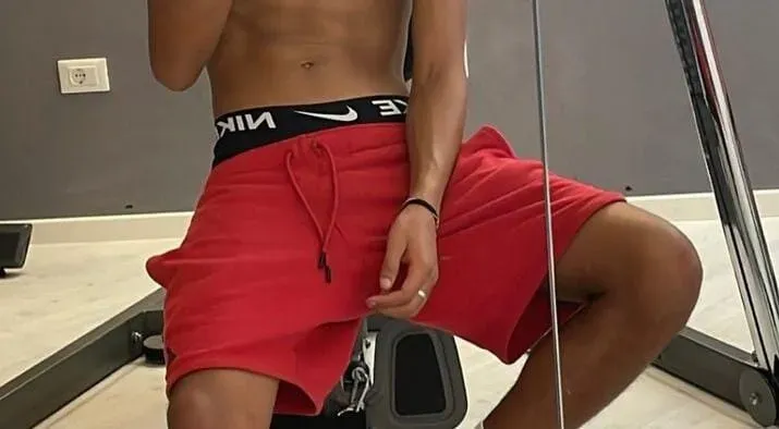 OnlyFans cuenta sqizo header 2