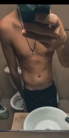 OnlyFans cuenta santi2001 avatar 1