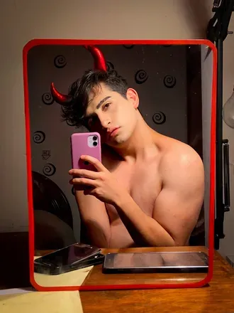 OnlyFans cuenta nicotiq avatar 1