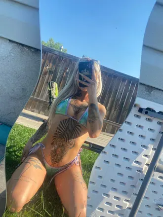 OnlyFans cuenta nikkiliciousxo header 2