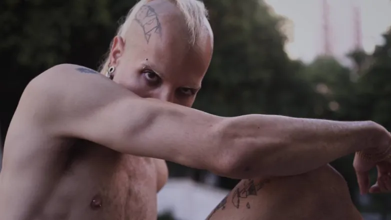 OnlyFans cuenta akablomster header 2