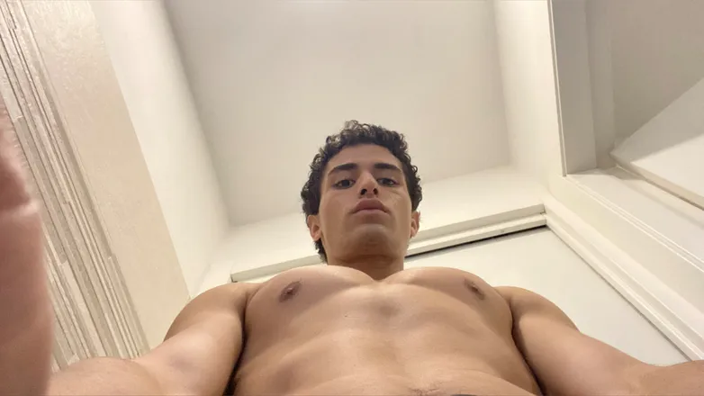 OnlyFans account  welhe.im header 2