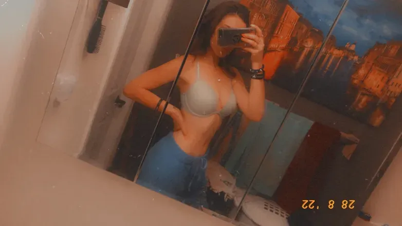 OnlyFans account  pinkypiekiakye header 2