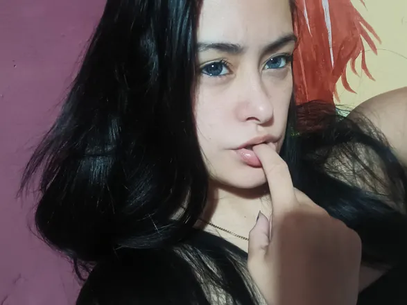 OnlyFans account  yourfavoritegirl2005 header 2