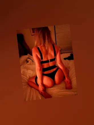 OnlyFans cuenta leraewalker header 2