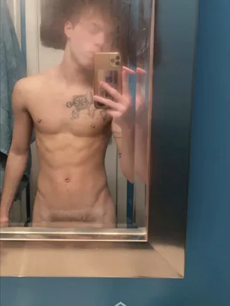 OnlyFans cuenta itsclaytonledford header 2