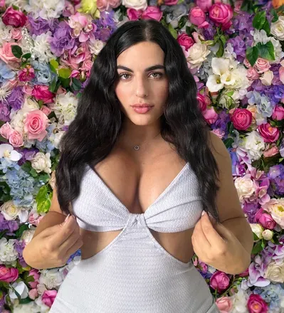 OnlyFans account  rosiecubana avatar 1