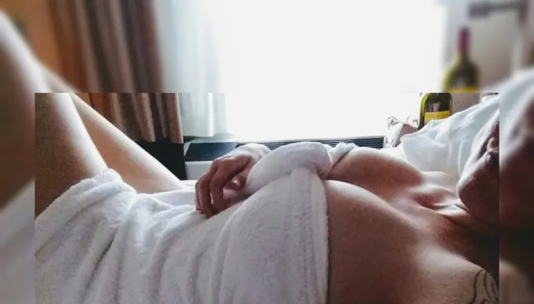 OnlyFans cuenta secretlysophia header 2
