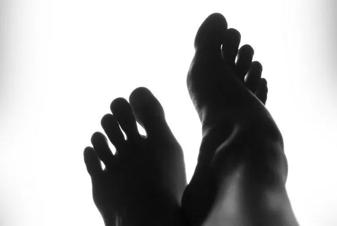 OnlyFans account  slimfootguy header 2
