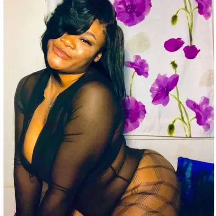 OnlyFans cuenta famouss_finally avatar 1