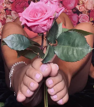OnlyFans cuenta prettipiinktows header 2