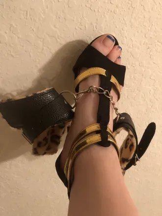 OnlyFans cuenta mrslovelyfeet99 avatar 1