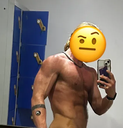 OnlyFans cuenta vladdpitt header 2