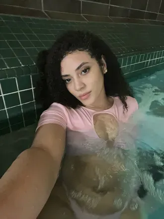 OnlyFans cuenta bonita_champagnemami avatar 1
