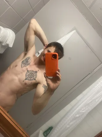 OnlyFans cuenta willyson.69 header 2