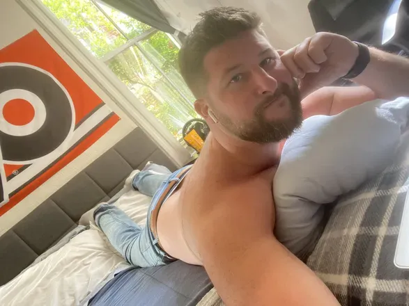 OnlyFans cuenta studious_nudist header 2