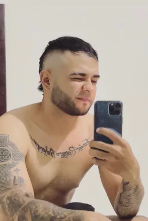 OnlyFans cuenta aron0317 header 2