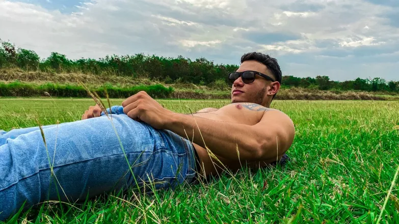 OnlyFans cuenta mike.allen29 header 2
