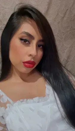 OnlyFans cuenta emilybernal avatar 1