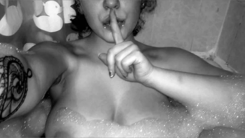 OnlyFans cuenta letmelickyourlolly header 2
