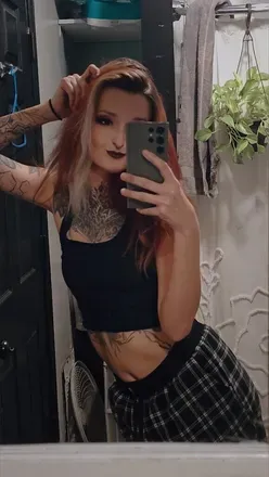 OnlyFans cuenta smalltownshelbs avatar 1