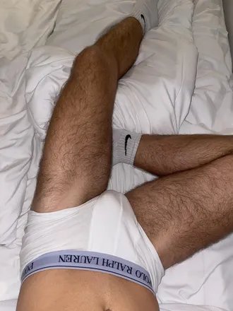 OnlyFans cuenta uncut_jan header 1
