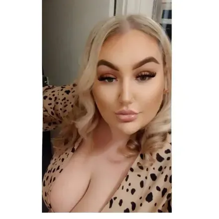 OnlyFans account  holliehornsbyxo avatar 1