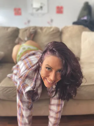 OnlyFans cuenta prettiestnightmare_33 header 2