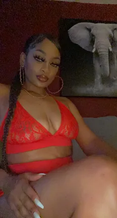 OnlyFans cuenta omgnoshedidnt header 2