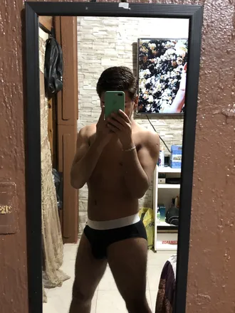 OnlyFans account  andy.1823 header 2