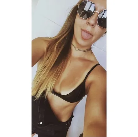 OnlyFans account  sofiqueirolo header 2