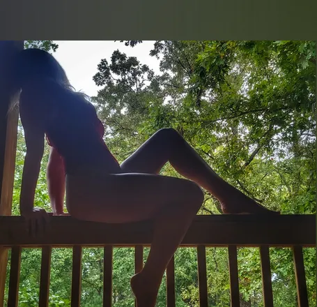 OnlyFans cuenta laciexlayne header 2