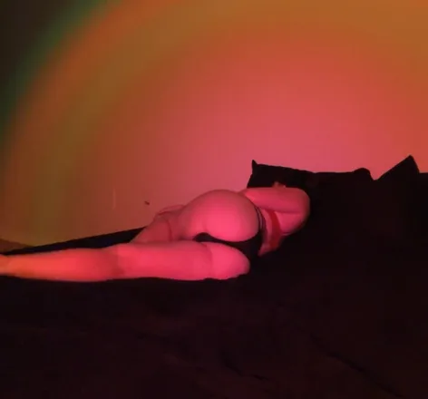 OnlyFans account  yourfavmodell header 2