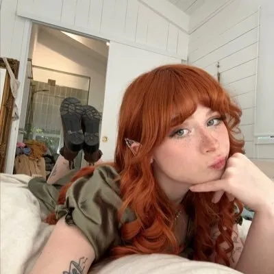 OnlyFans account  cherryapricots header 2