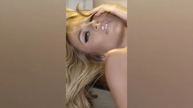 OnlyFans account  noeliaofficial header 2