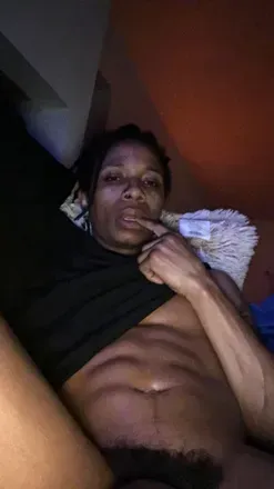 OnlyFans cuenta charlietheswitch avatar 1