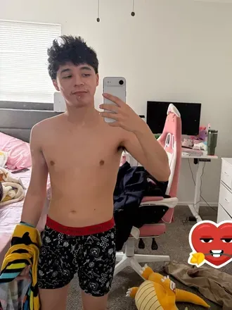 OnlyFans of xvprettyboy