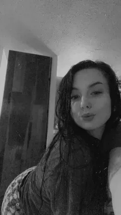 OnlyFans cuenta lulriah avatar 1