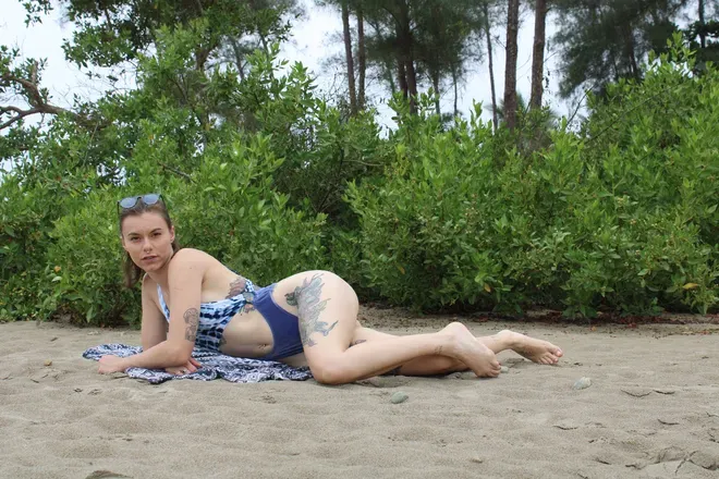 OnlyFans cuenta brea.the.alien header 2