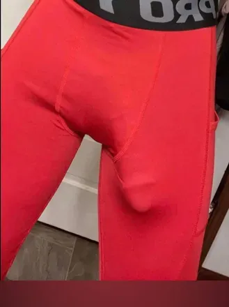 OnlyFans account  daddyythirdleg header 2
