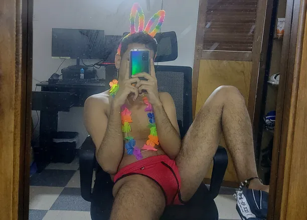 OnlyFans cuenta thedevpeach header 2