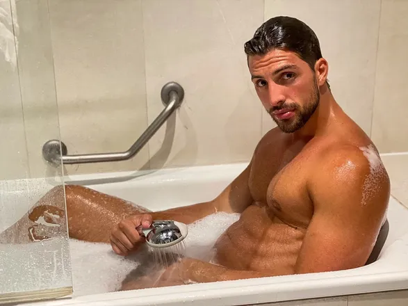 OnlyFans cuenta rickycosta header 2